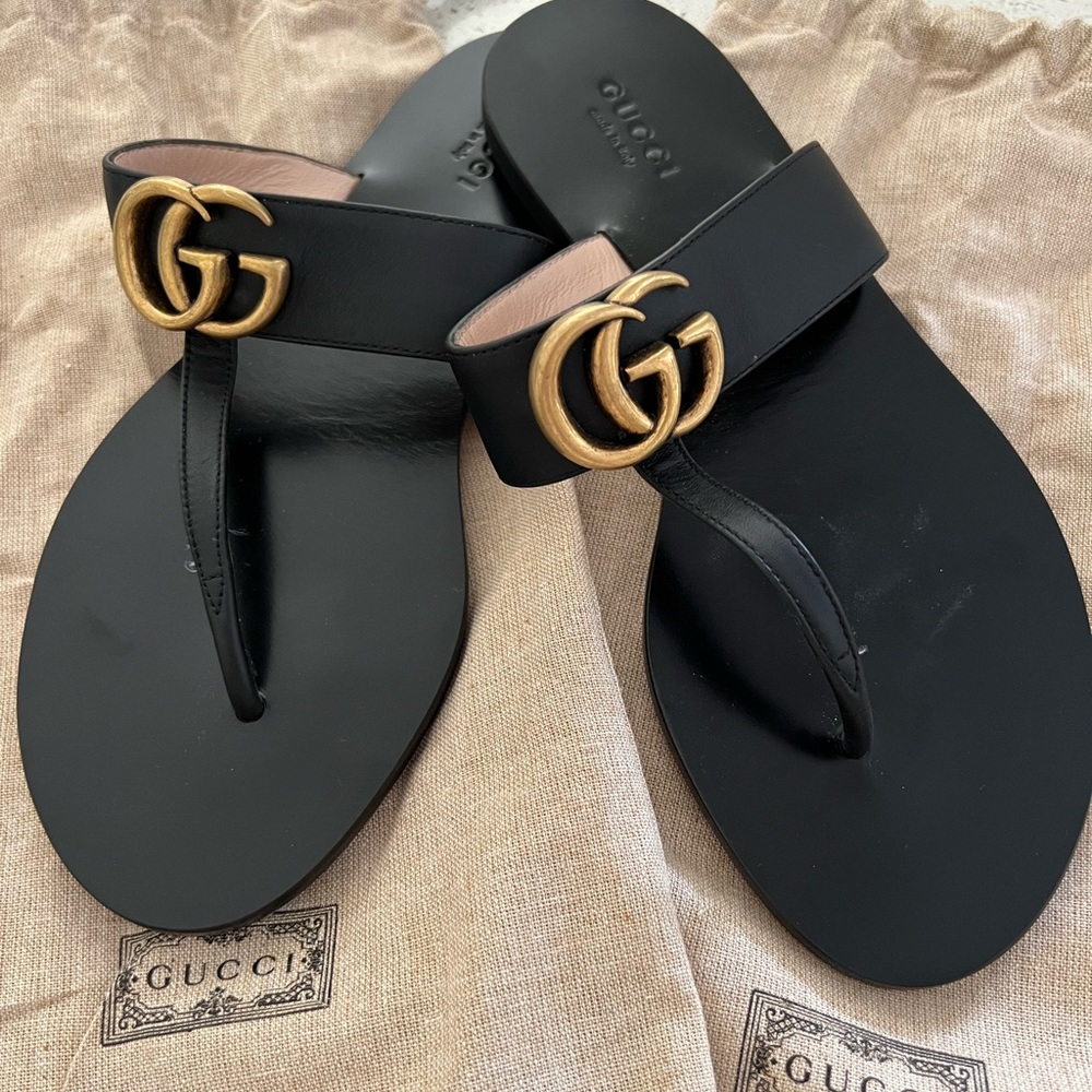Gucci leather sandals